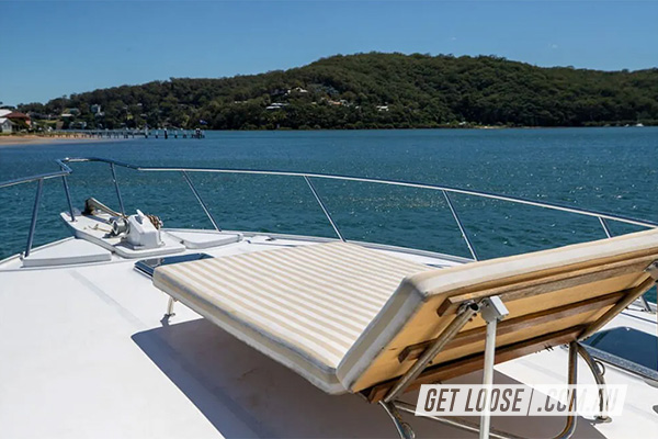 Lux Flybridge Cruiser Sydney 2i