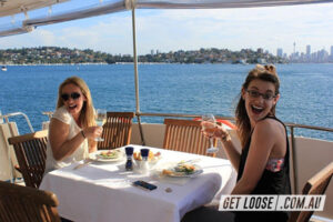 Luxury Flybridge Cruiser Sydney 4E