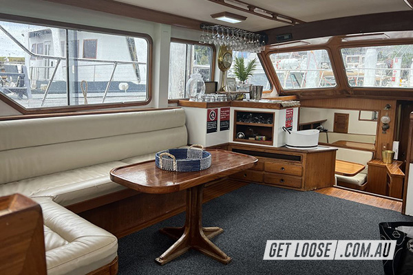 Luxury Flybridge Cruiser Sydney 4G