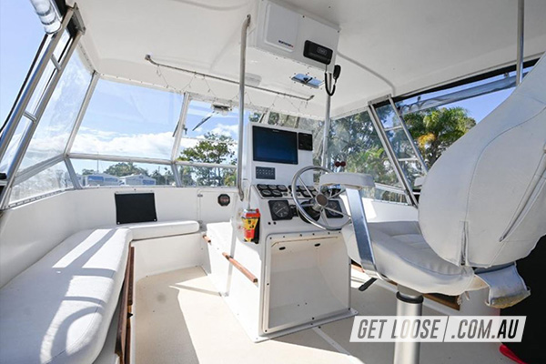 Motor Cruiser Yacht Melbourne 1E