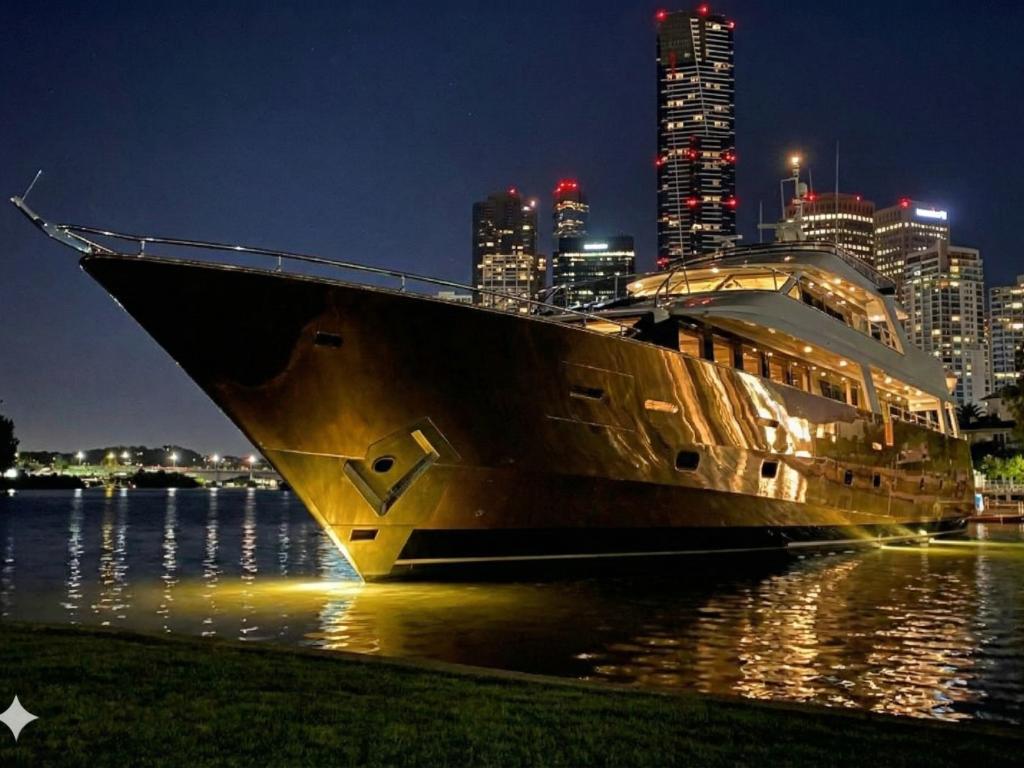 Super Yacht Melbourne 1C